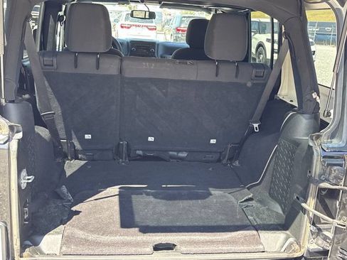 Used 2018 Jeep Wrangler Unlimited Sport S AWD/4WD image 6