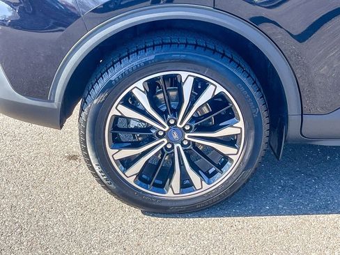 Used 2021 Ford Escape SE w/ SE Sport Appearance Package image 14