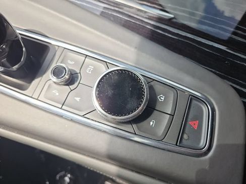 Used 2023 Cadillac Escalade V AWD/4WD image 31
