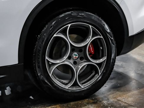 Used 2019 Alfa Romeo Stelvio Ti AWD/4WD image 59