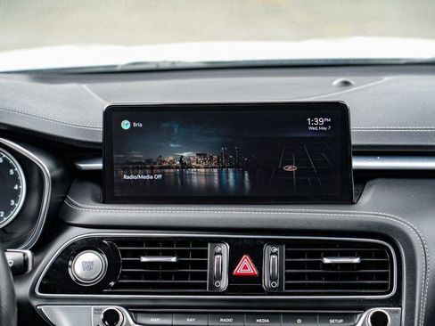 Used 2022 Genesis G70 2.0T image 20