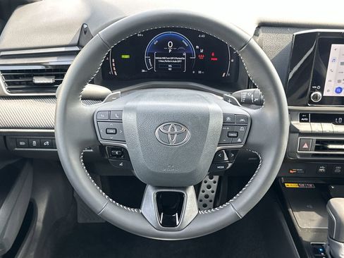 Used 2026 Toyota Camry SE w/ Convenience Package FWD image 19