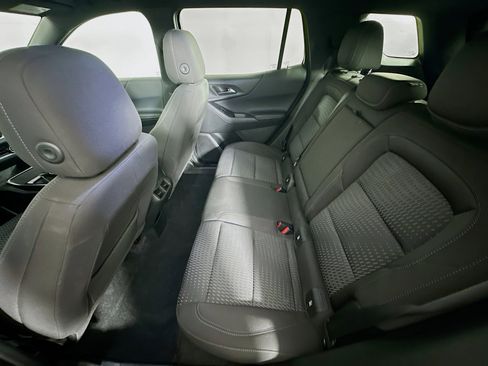 Used 2025 Chevrolet Equinox LT image 28