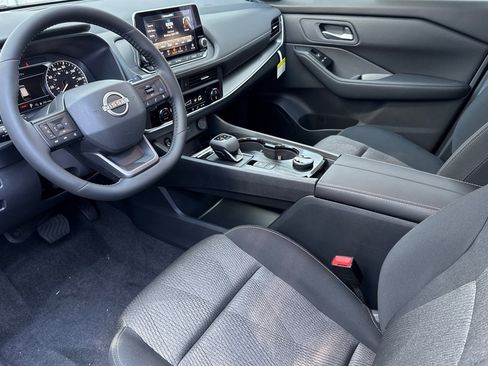 New 2026 Nissan Rogue SV image 7