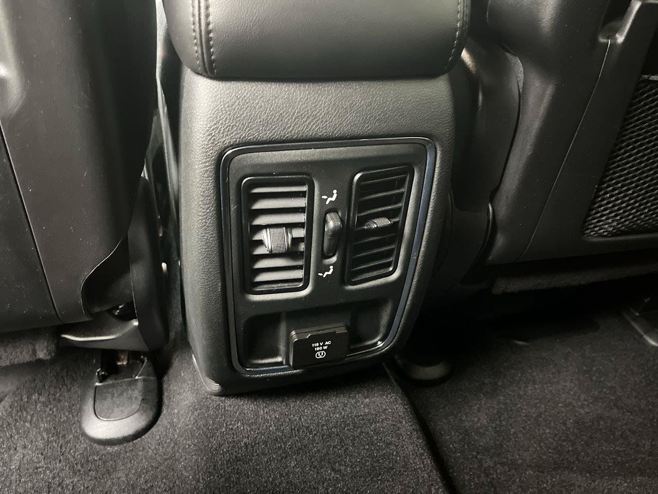 Used 2021 Jeep Grand Cherokee Laredo X AWD/4WD image 12