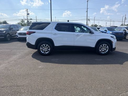 Used 2023 Chevrolet Traverse LS w/ LPO, Floor Liner Package AWD/4WD image 6