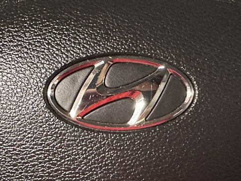 Used 2019 Hyundai Sonata Limited FWD image 28