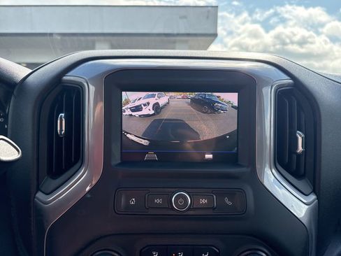 Used 2021 Chevrolet Silverado 1500 Custom Trail Boss image 24