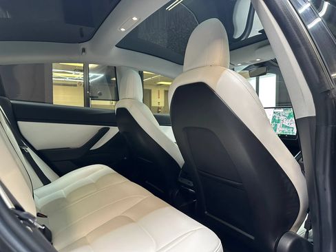 Used 2018 Tesla Model 3 Long Range AWD/4WD image 27