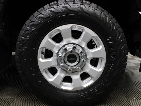 Used 2024 Ford F350 XLT AWD/4WD image 13