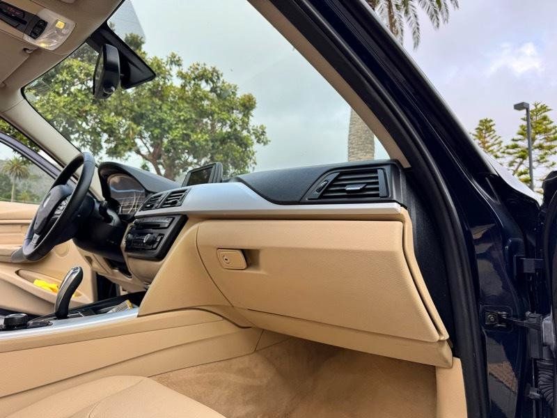 Used 2012 BMW 328i Sedan RWD image 38
