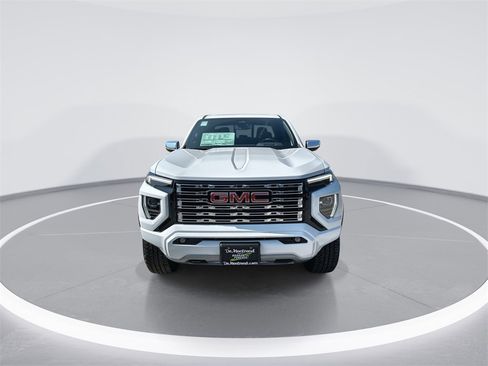 New 2026 GMC Canyon Denali image 3