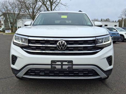 Certified 2023 Volkswagen Atlas SE image 2