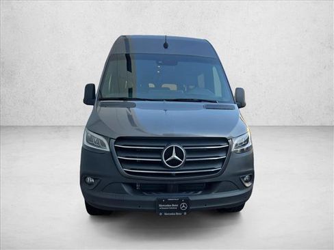 Used 2024 Mercedes-Benz Sprinter 2500 image 23