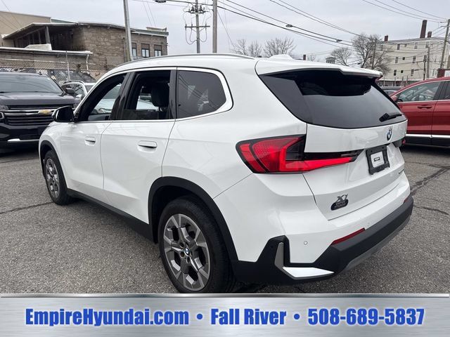 Used 2023 BMW X1 xDrive28i AWD/4WD image 10