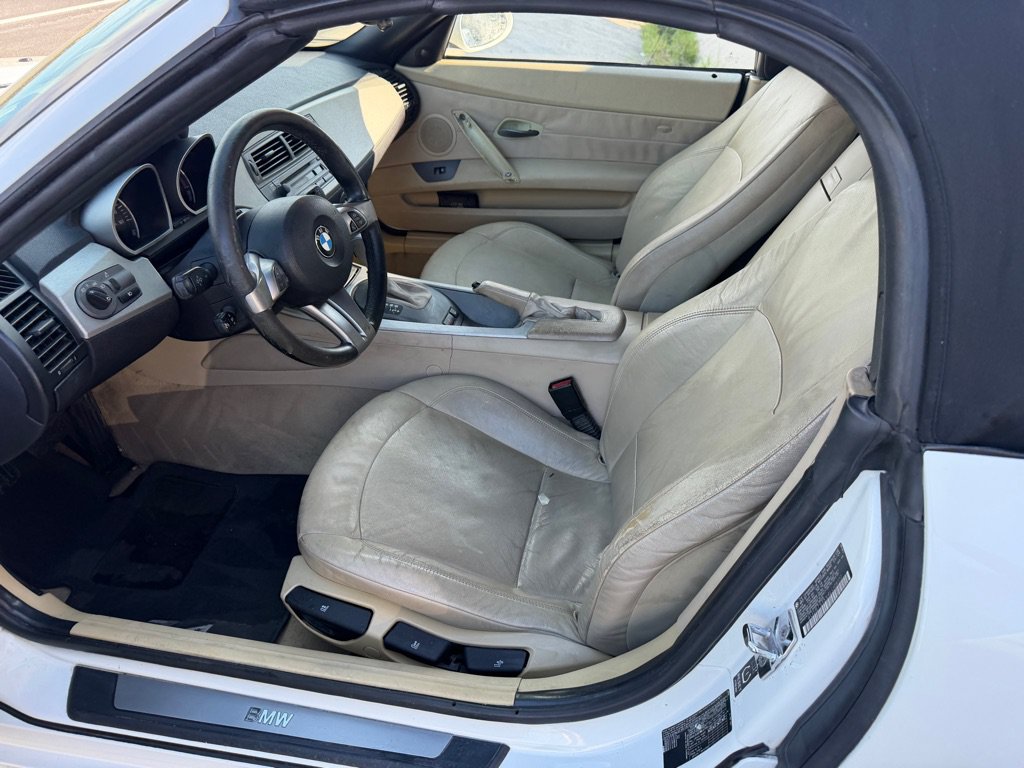 Used 2004 BMW Z4 3.0i RWD image 17