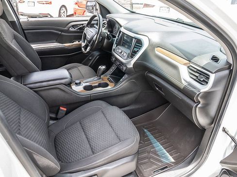 Used 2019 GMC Acadia SLE FWD image 19