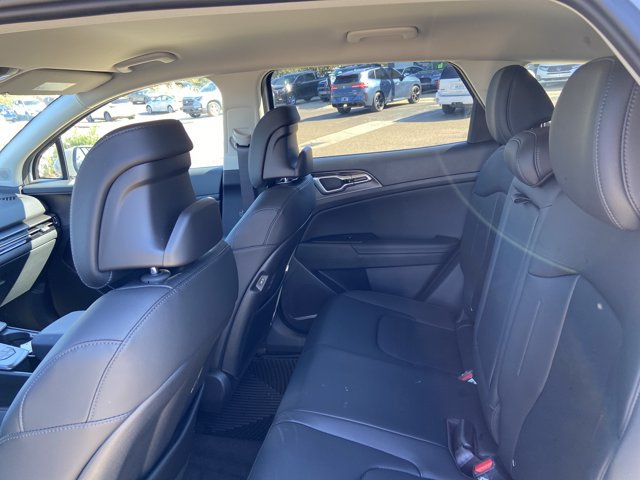 Used 2026 Kia Sportage EX AWD/4WD image 17