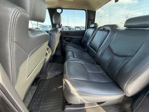 Used 2007 GMC Sierra 3500 SLT w/ Heavy-Duty Power Package image 19