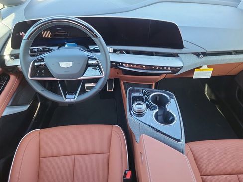 New 2026 Cadillac Optiq Sport 2 image 22