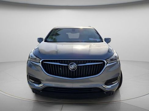 Used 2019 Buick Enclave Essence FWD image 3