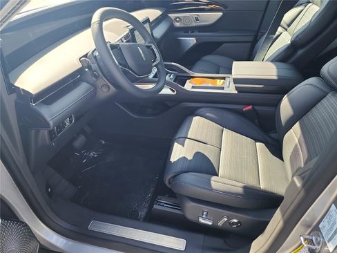 New 2026 Lincoln Nautilus Reserve image 13