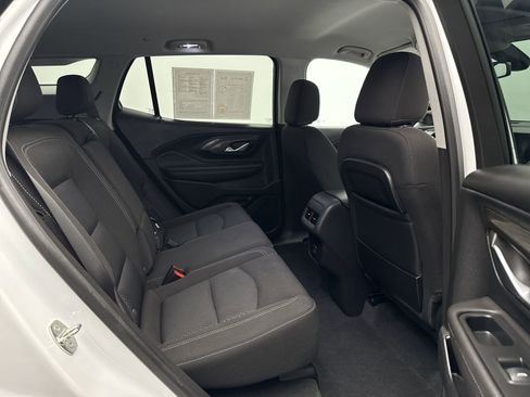 Used 2022 GMC Terrain SLE image 18