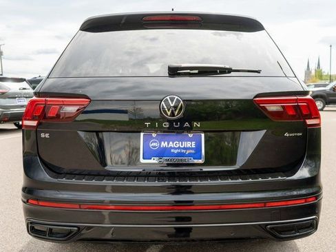 Used 2024 Volkswagen Tiguan SE R-Line AWD/4WD image 7