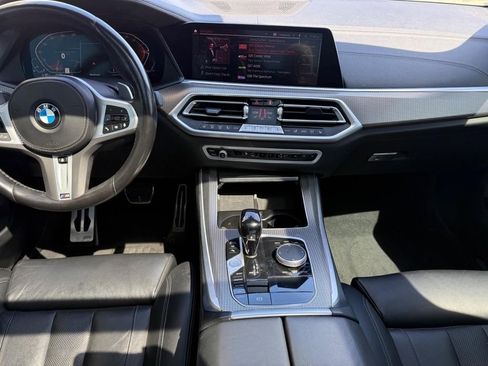 Used 2022 BMW X5 xDrive40i w/ M Sport Package image 11