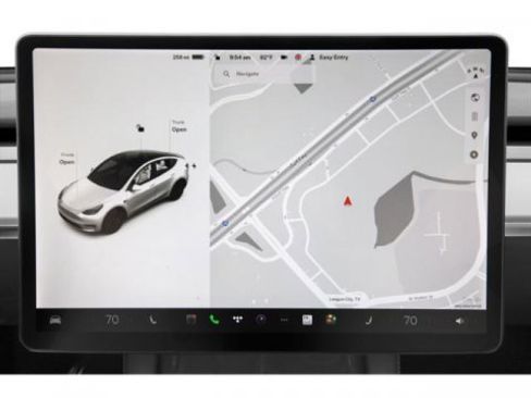 Used 2022 Tesla Model Y Performance AWD/4WD image 16
