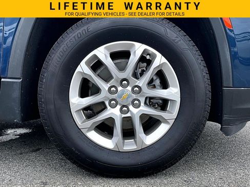Used 2023 Chevrolet Traverse LS w/ Safety Package FWD image 9