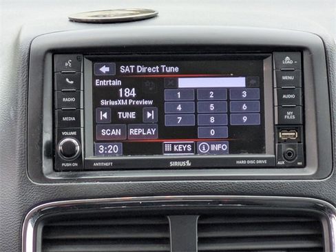 Used 2018 Dodge Grand Caravan SE w/ UConnect Hands-Free Group image 17