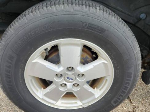 Used 2011 Ford Escape XLT w/ 202A Rapid Spec Order Code AWD/4WD image 28