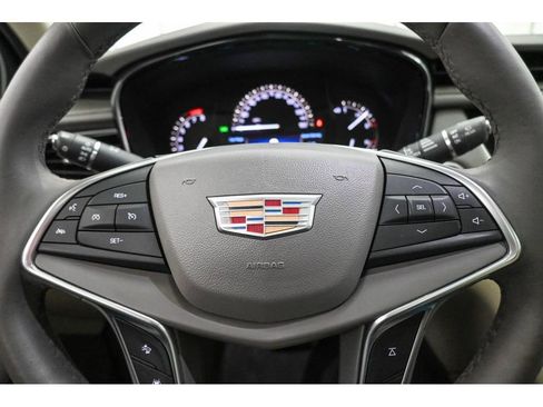 Used 2017 Cadillac XT5 Luxury w/ Driver Awareness Package image 35