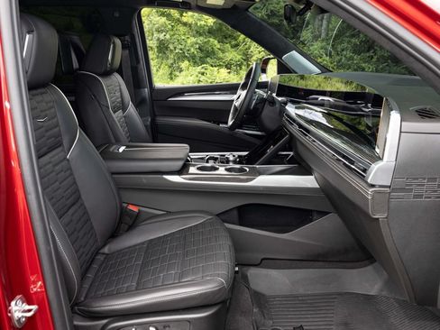 Used 2025 Cadillac Escalade V w/ LPO, Floor Liner Package AWD/4WD image 72