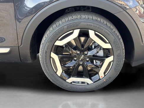 New 2025 Kia Telluride S image 9