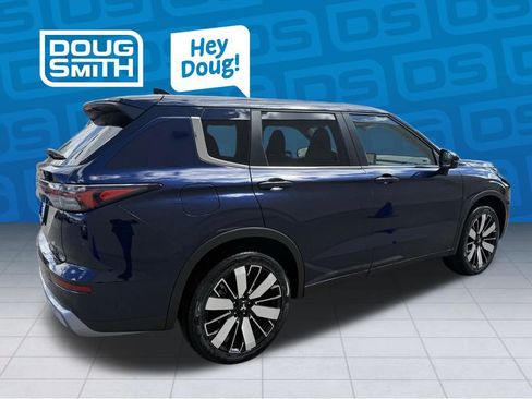 New 2026 Mitsubishi Outlander SE AWD/4WD image 4