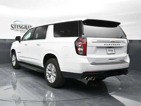 Used 2024 Chevrolet Suburban Premier image 5
