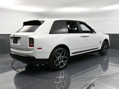 Certified 2021 Rolls-Royce Cullinan Black Badge image 8