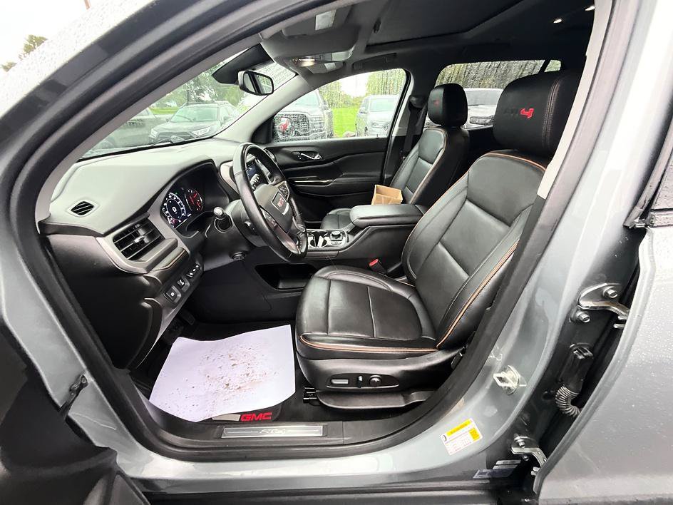 Used 2023 GMC Acadia AT4 w/ Technology Package AWD/4WD image 15