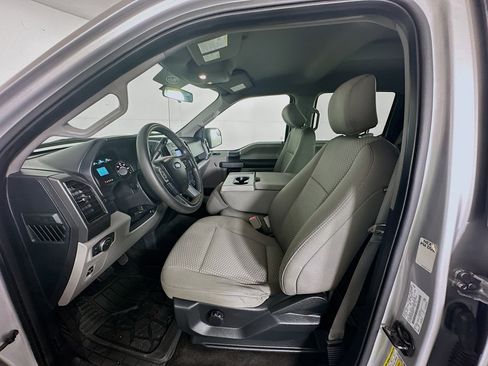 Used 2018 Ford F150 XLT image 13