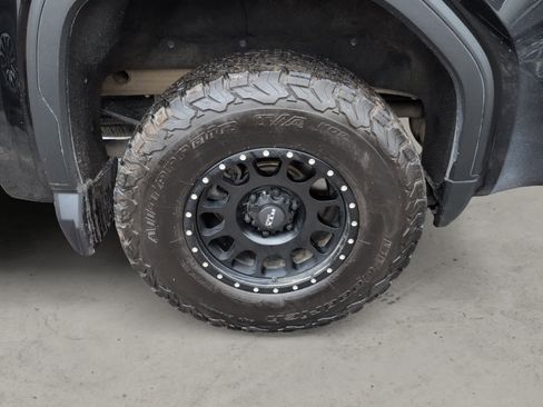 Used 2022 GMC Sierra 1500 Elevation w/ X31 Off-Road Package image 10