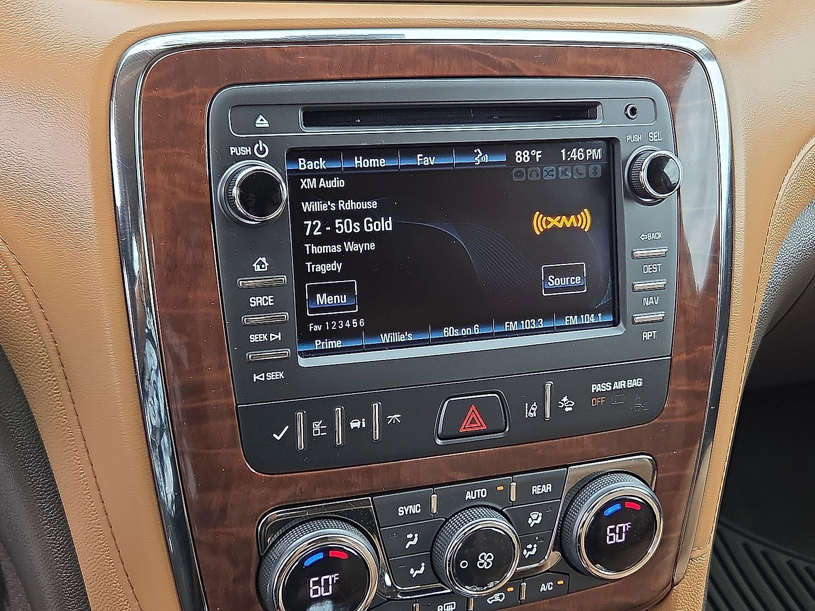 Used 2017 Buick Enclave Premium w/ Enclave Tuscan Edition FWD image 19