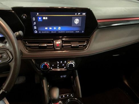 Used 2024 Chevrolet TrailBlazer RS image 5