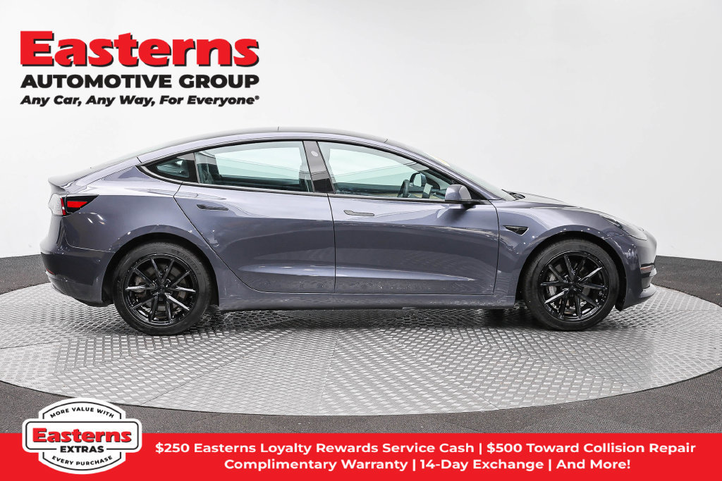 Used 2023 Tesla Model 3 Standard Range RWD image 5