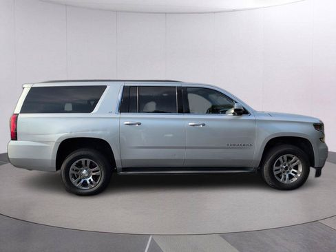 Used 2017 Chevrolet Suburban LT AWD/4WD image 8