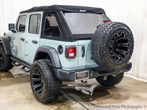 Used 2024 Jeep Wrangler Sport S image 4