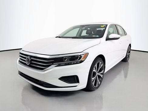 Used 2020 Volkswagen Passat 2.0T SEL FWD image 3