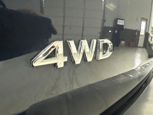 Used 2024 INFINITI QX80 Luxe image 11