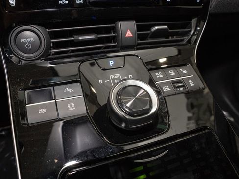 Certified 2025 Toyota bZ4X AWD w/ Weather Package image 18